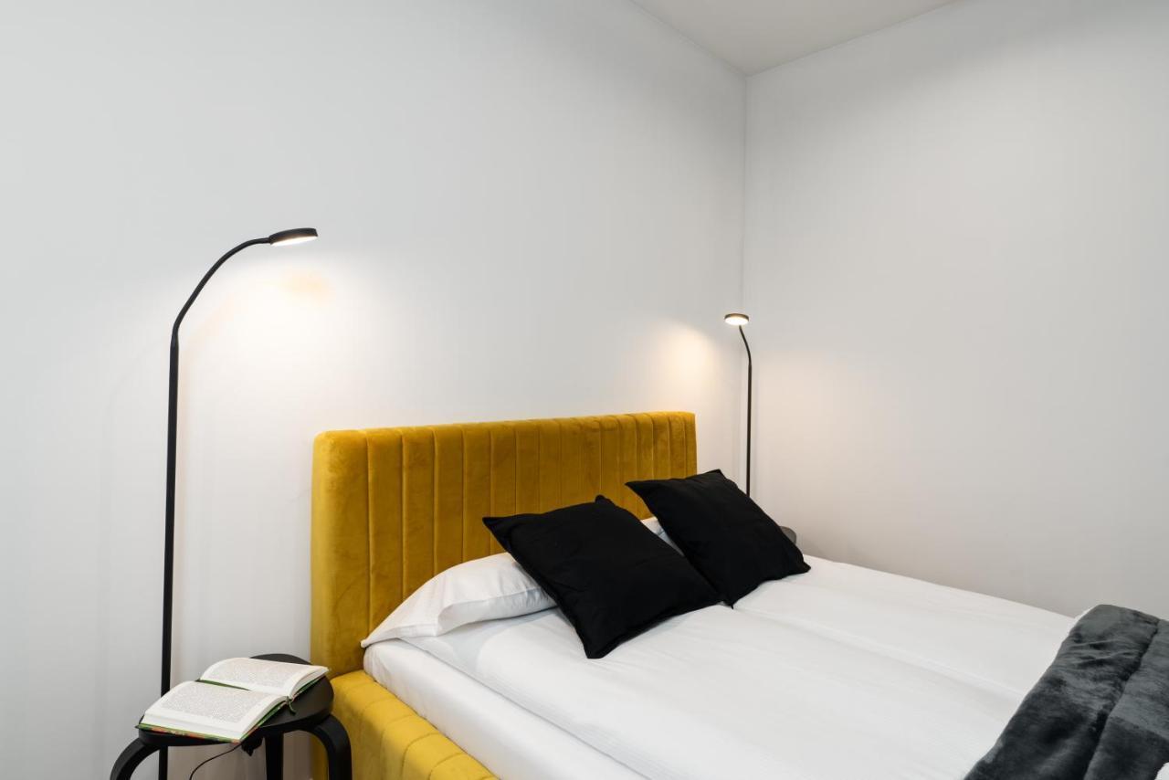 Loft Style Apartments Opienskiego With Parking By Noclegi Renters Poznan Exterior photo